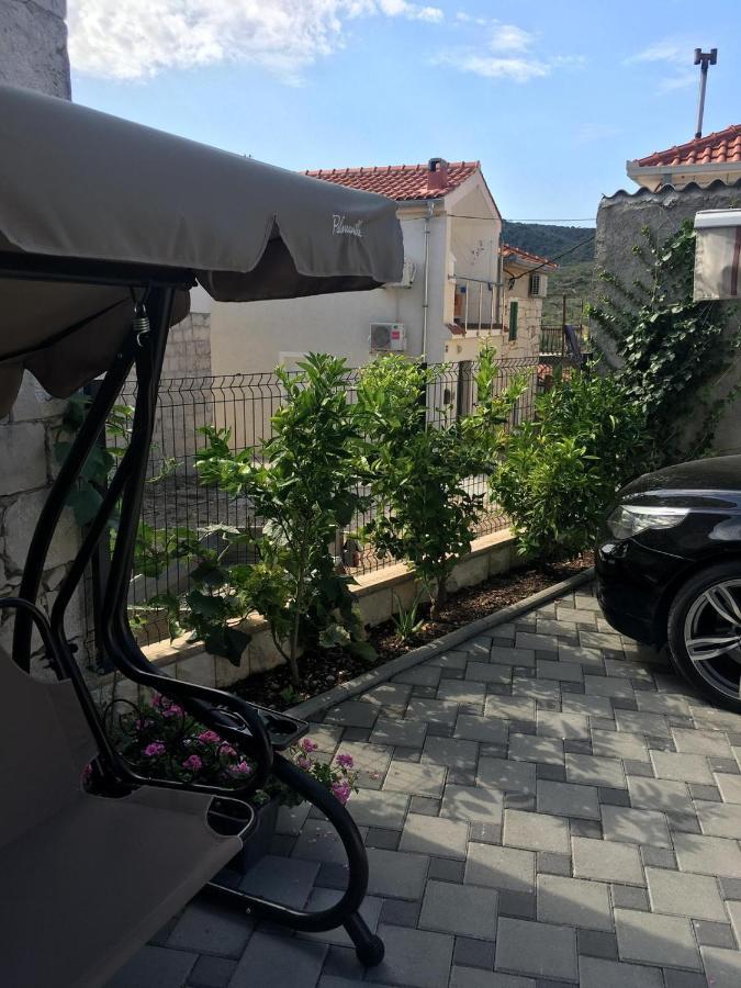 Apartments Sara Slatine Εξωτερικό φωτογραφία