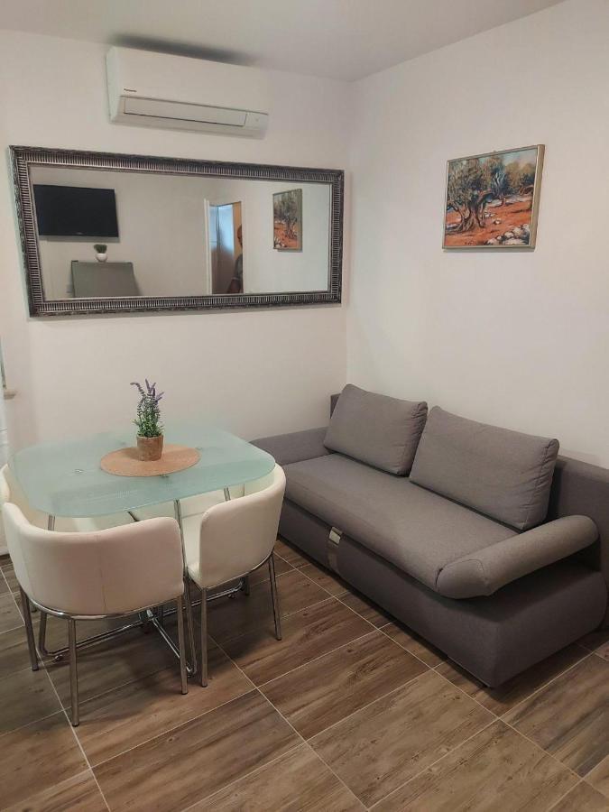 Apartments Sara Slatine Εξωτερικό φωτογραφία
