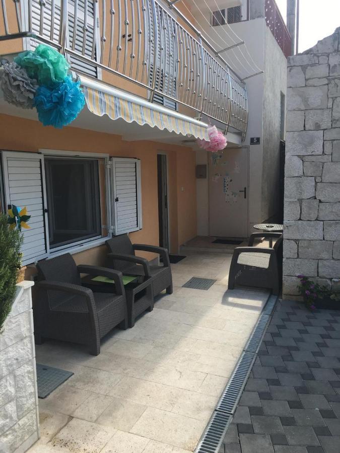 Apartments Sara Slatine Εξωτερικό φωτογραφία